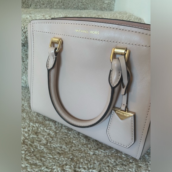 Michael Kors Medium Benning Satchel in Light Pink - Picture 2 of 10